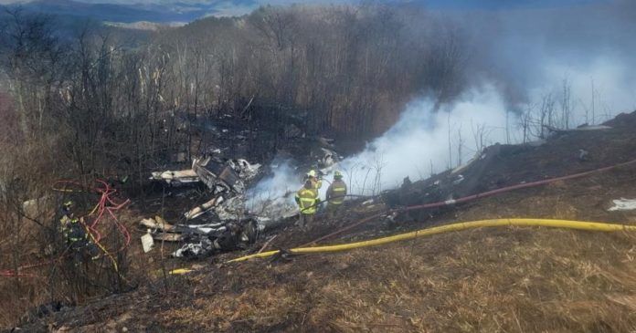 4 adults, 1 juvenile killed in Virginia airplane smash
