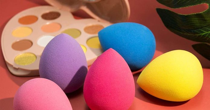 10 Beauty Sponges So Big, You are going to Neglect About Your Make-up Brushes
